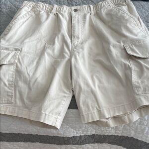 Men's Classic Tan Cargo Shorts